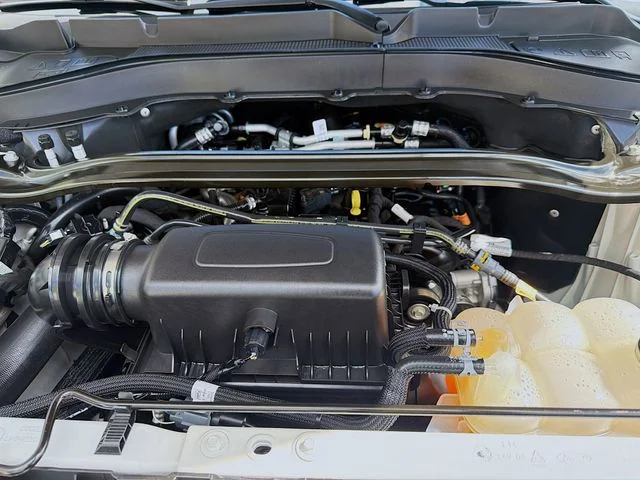 Used 2023 White Metallic Ford ST-Line image 35