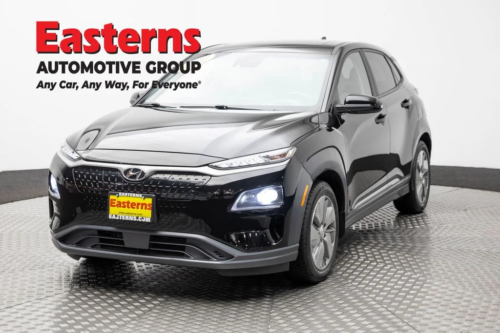 Used 2021 Black Hyundai Ultimate image 1