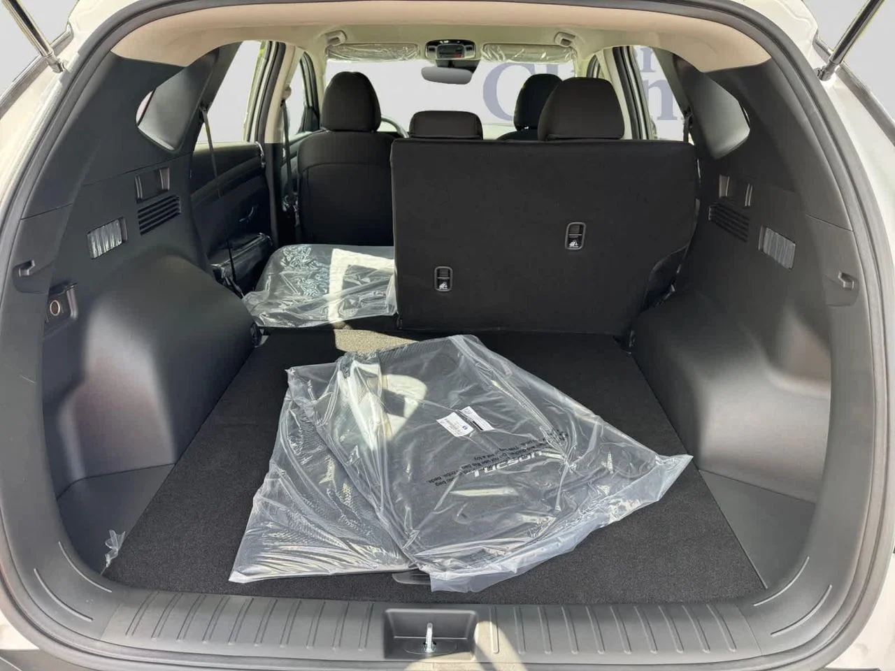 New 2026 White Hyundai SE AWD image 4