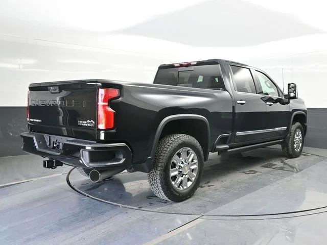 2026 Chevrolet Silverado 2500 HD High Country - Photo 9