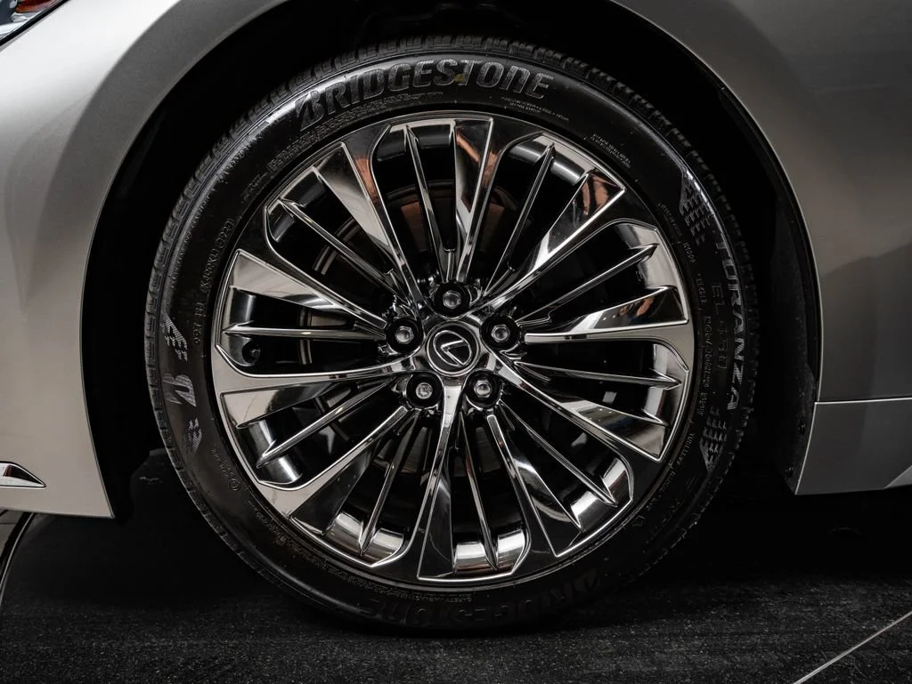 Used 2023 Atomic Silver Lexus 500 image 13