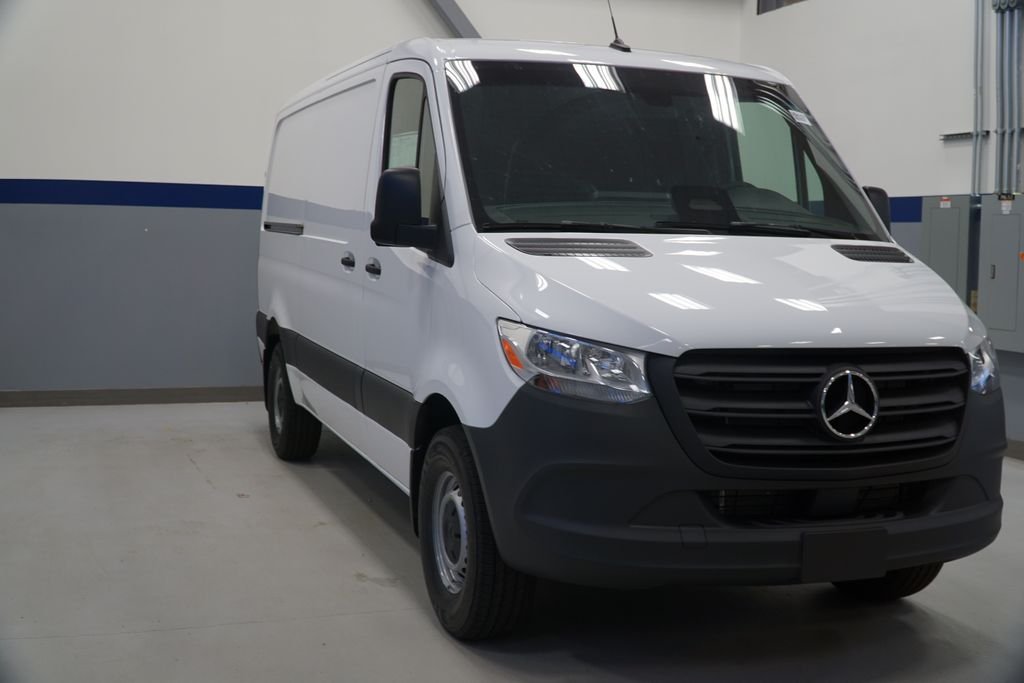 2026 Mercedes-Benz Sprinter 2500 144 WB's photo
