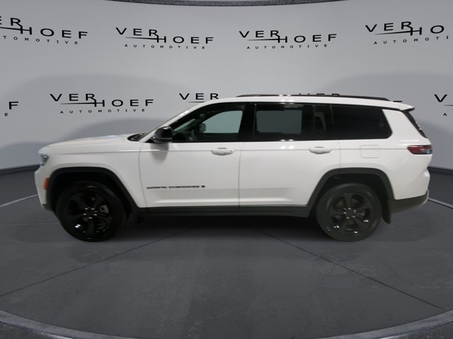 Used 2025 Bright White Clearcoat Jeep Altitude X image 5