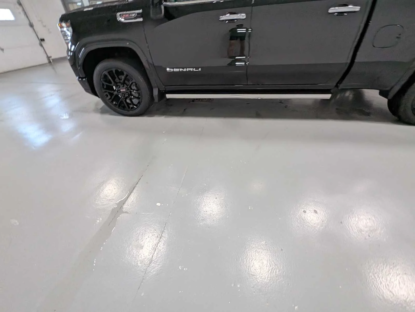 Used 2023 Onyx Black GMC Denali image 13