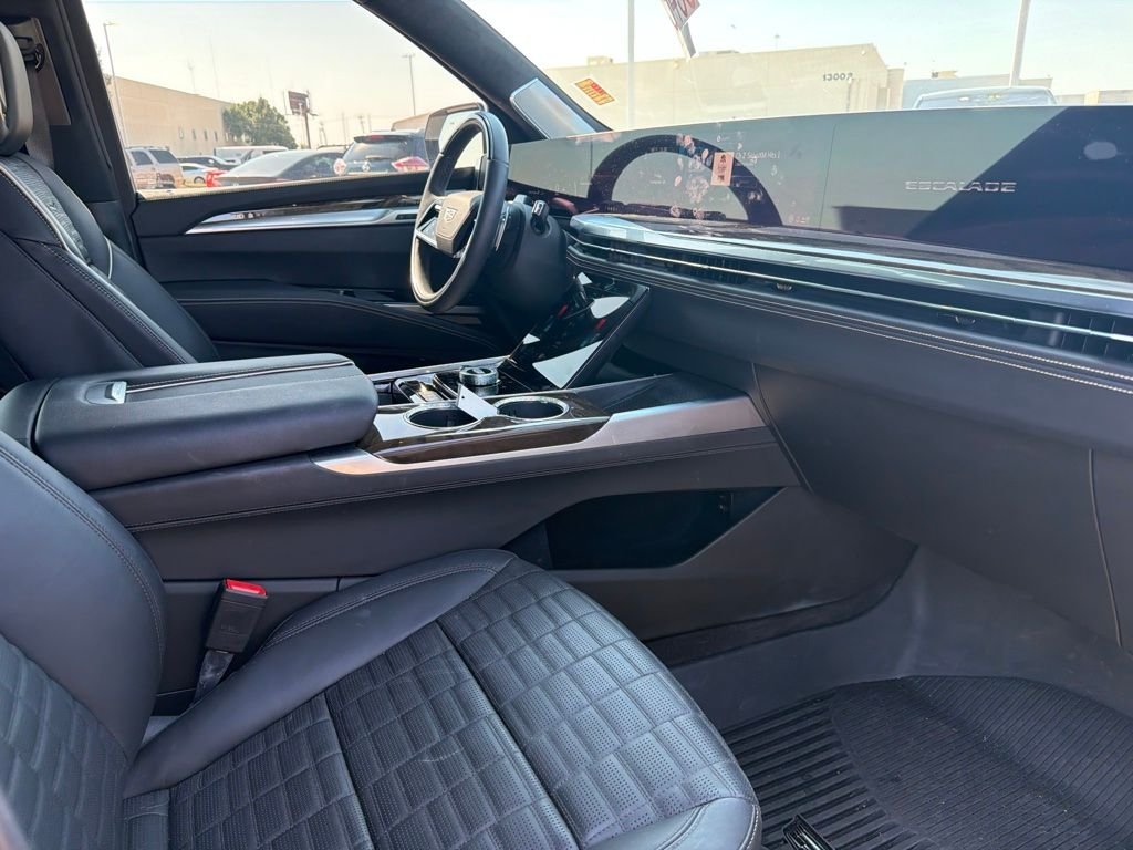 Used 2026 White Cadillac Platinum Sport image 15