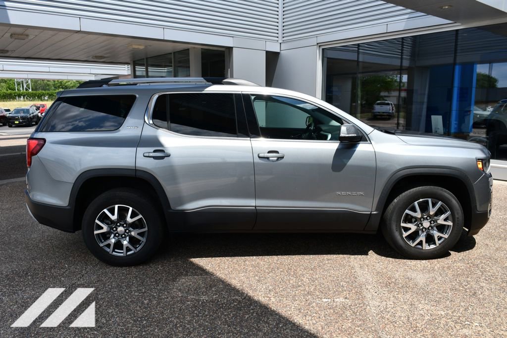 2023 GMC Acadia SLT - Photo 9