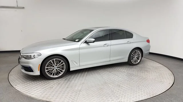 Used 2019 Silver BMW 530i xDrive image 6