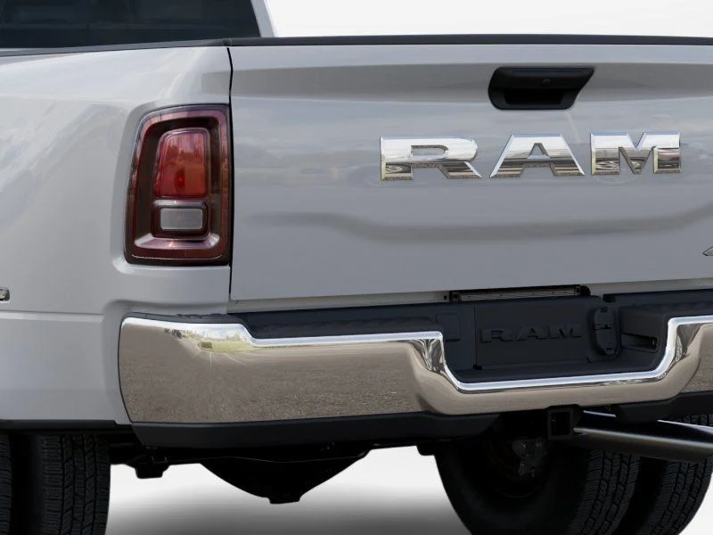 New 2026 Bright White Clear-Coat Exterior Paint RAM Tradesman image 15