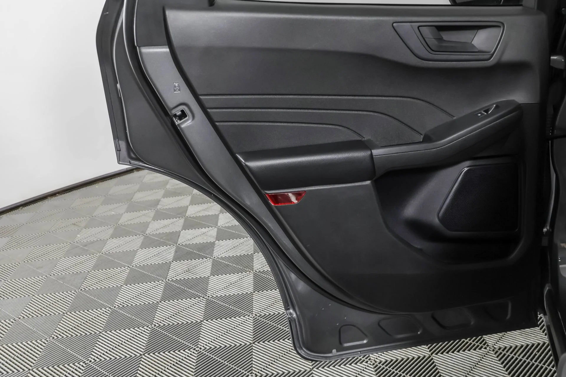 Used 2024 Gray Ford Active image 38