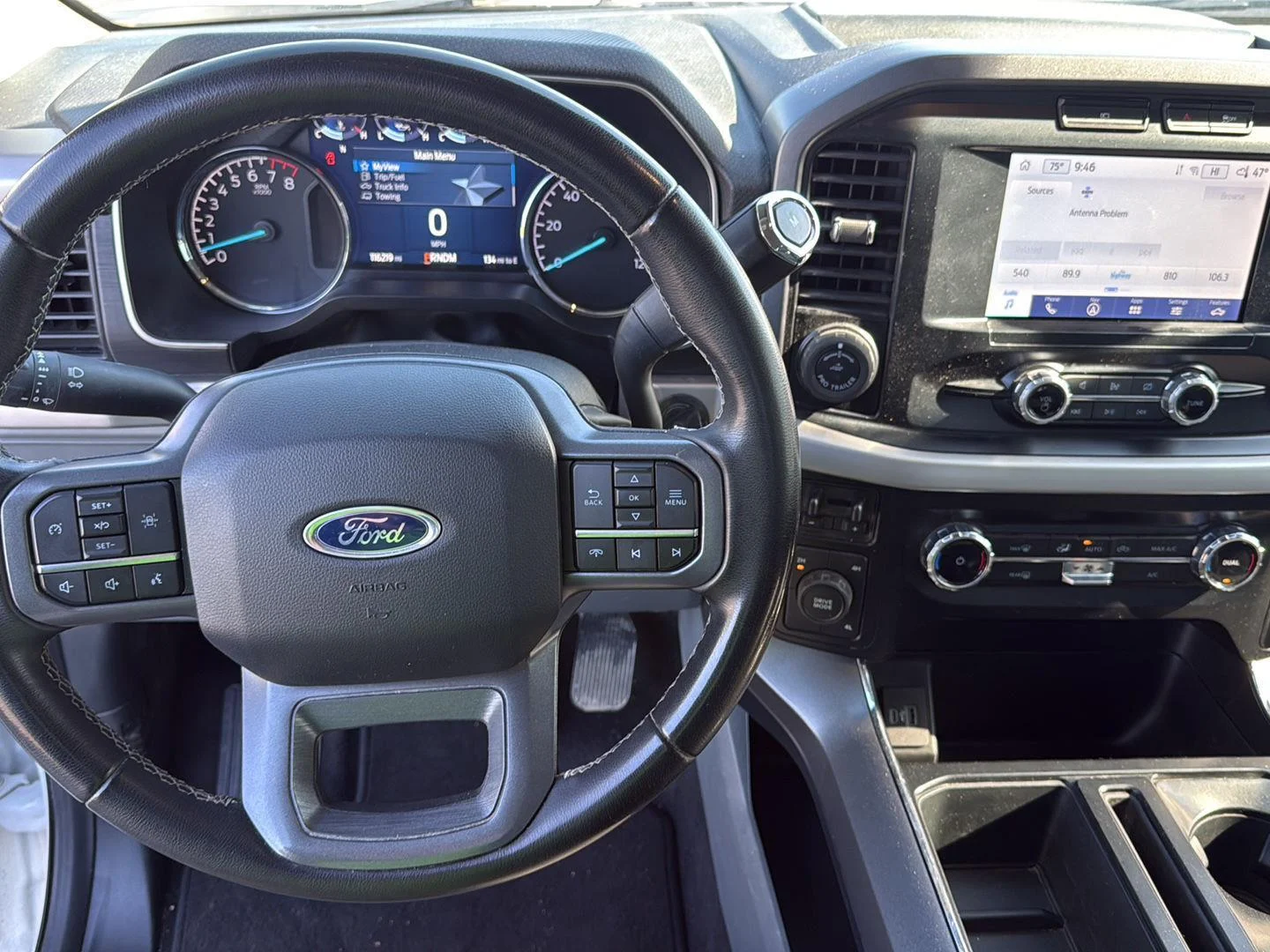 Used 2023 Oxford White Ford XLT image 19