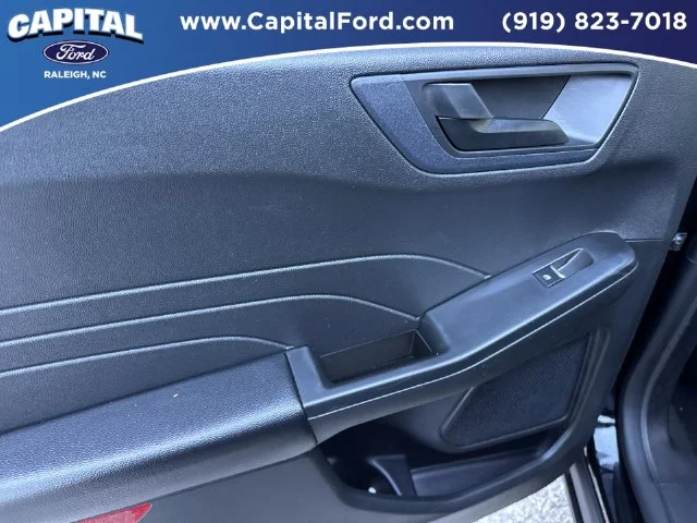 Used 2023 Black Ford Active image 17