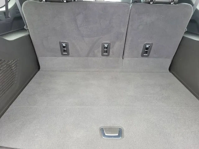 Used 2024 Black Chevrolet High Country image 9