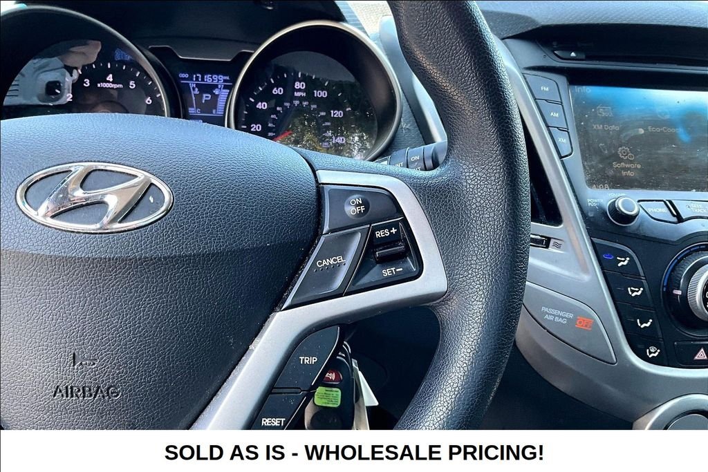 Used 2012 Black Hyundai Base image 12
