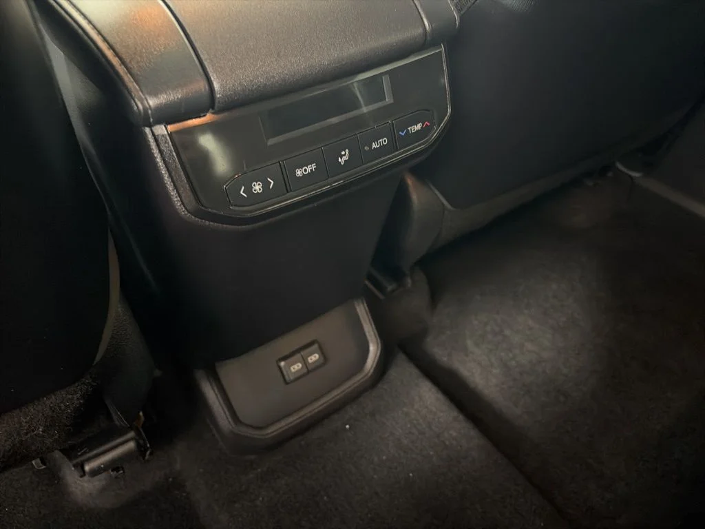Used 2023  Toyota XLE image 14