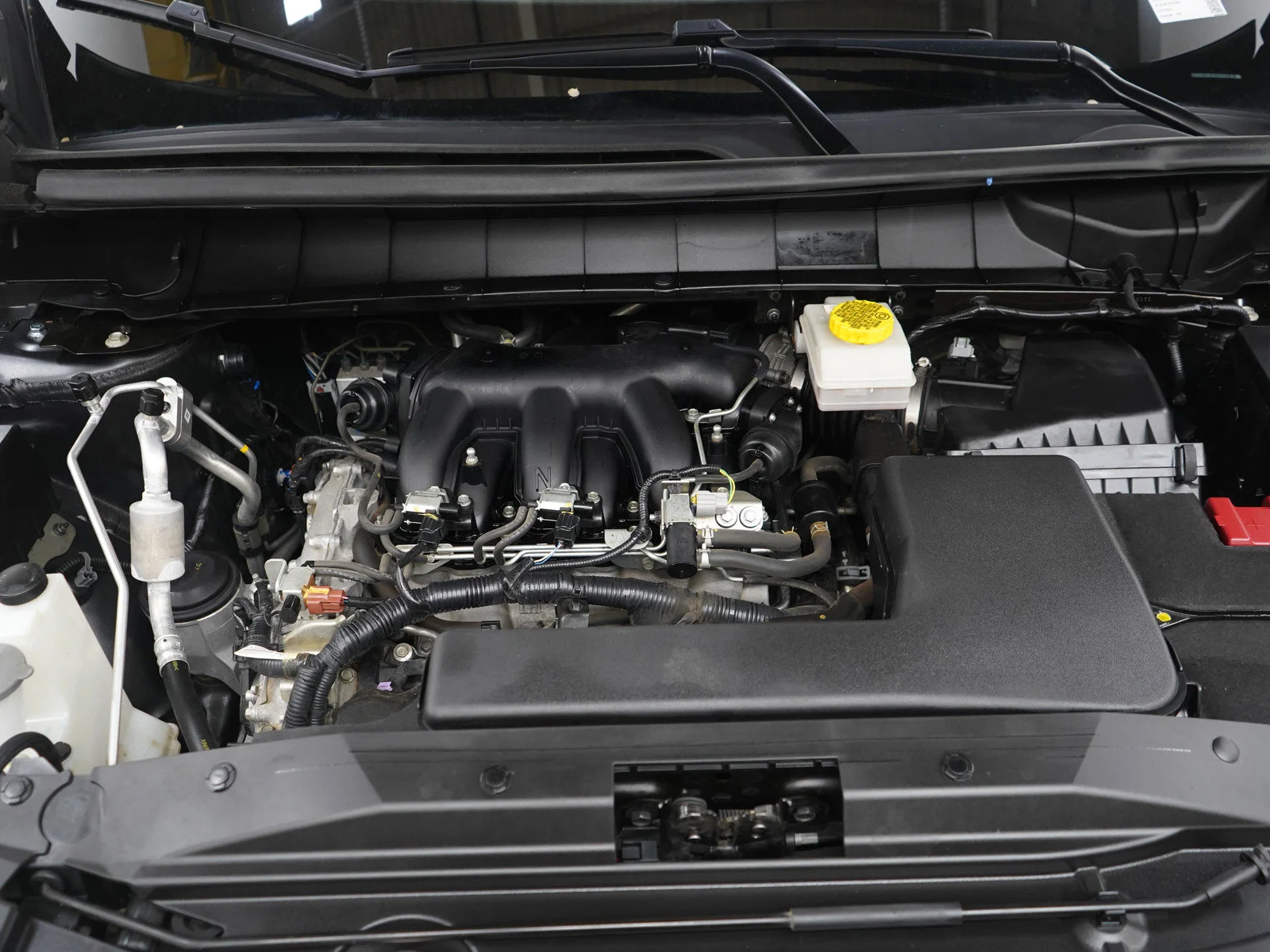 Used 2023 Gun Metallic Nissan SV image 31