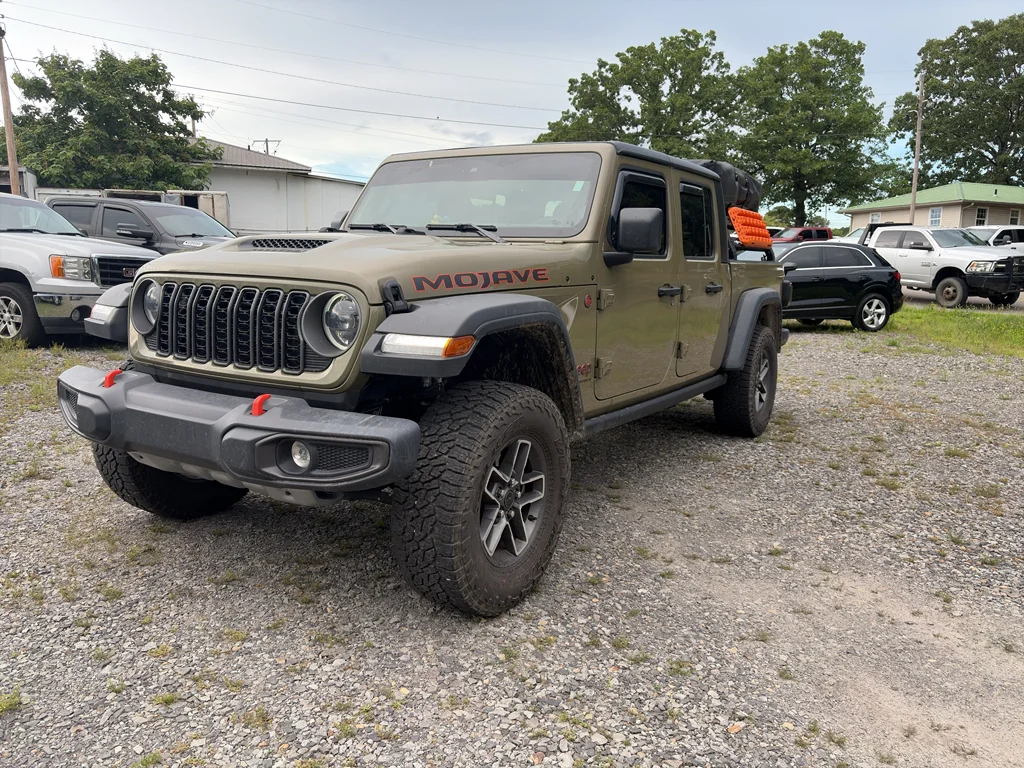 2025 Jeep Gladiator Mojave Auto's photo