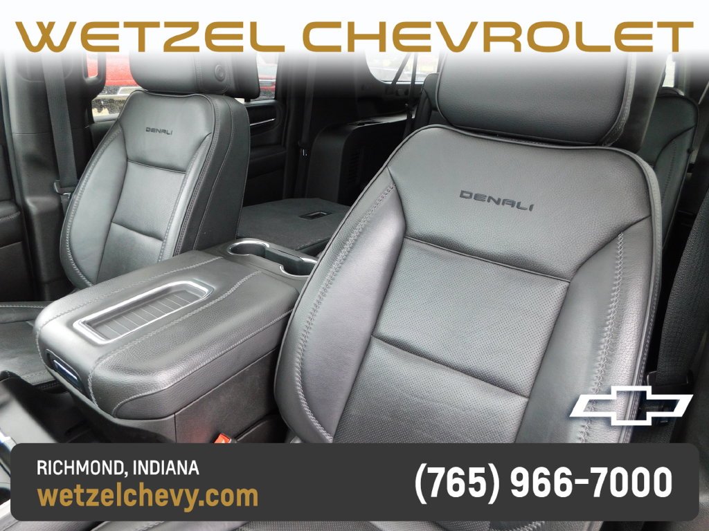 Used 2021 White GMC Denali image 17