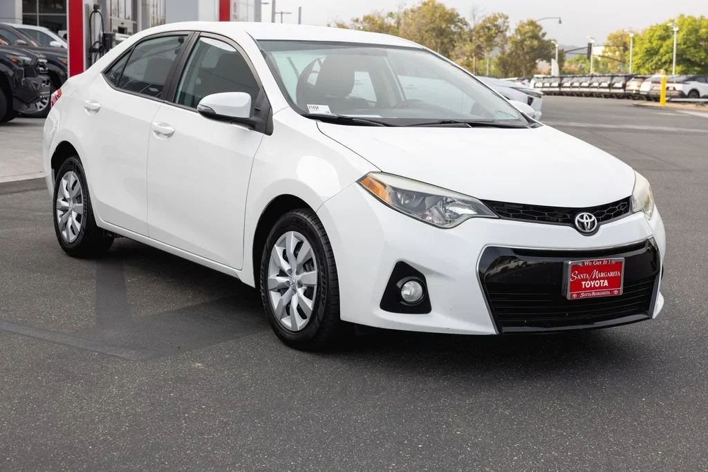 Used 2014 Super White Toyota S image 3