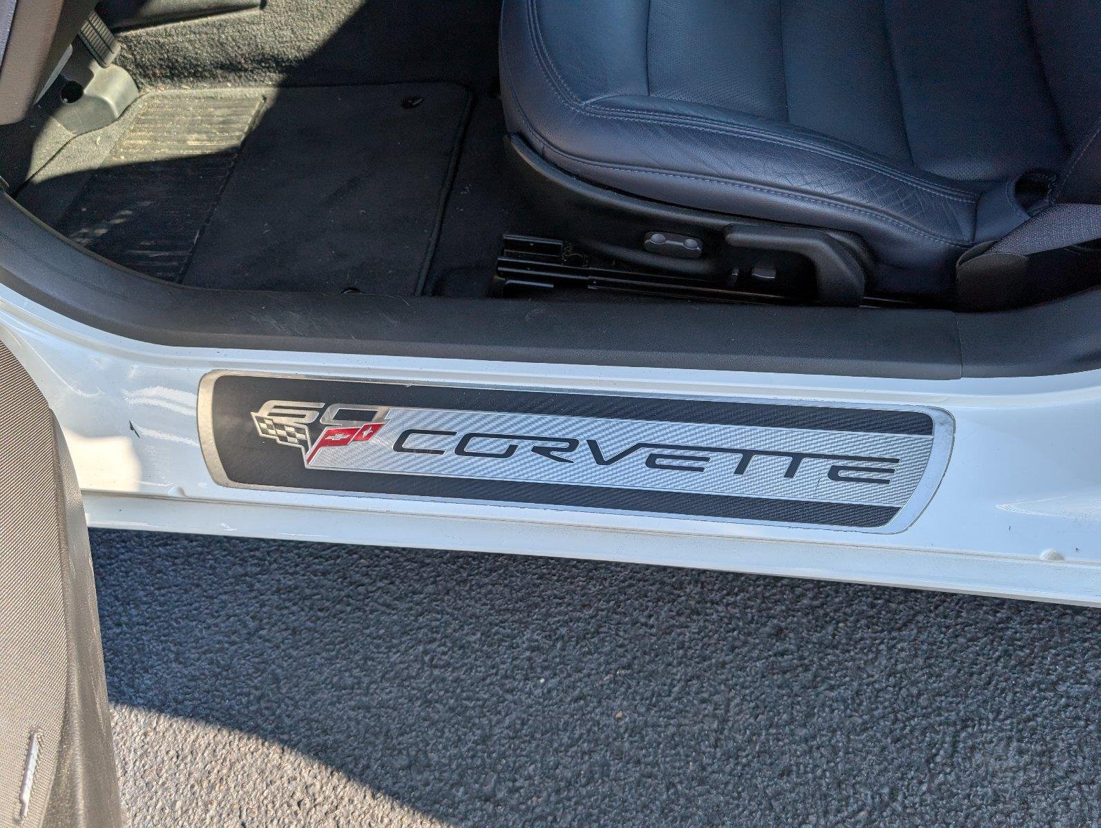 Used 2013 ARCTIC WHITE Chevrolet Grand Sport 4LT image 18