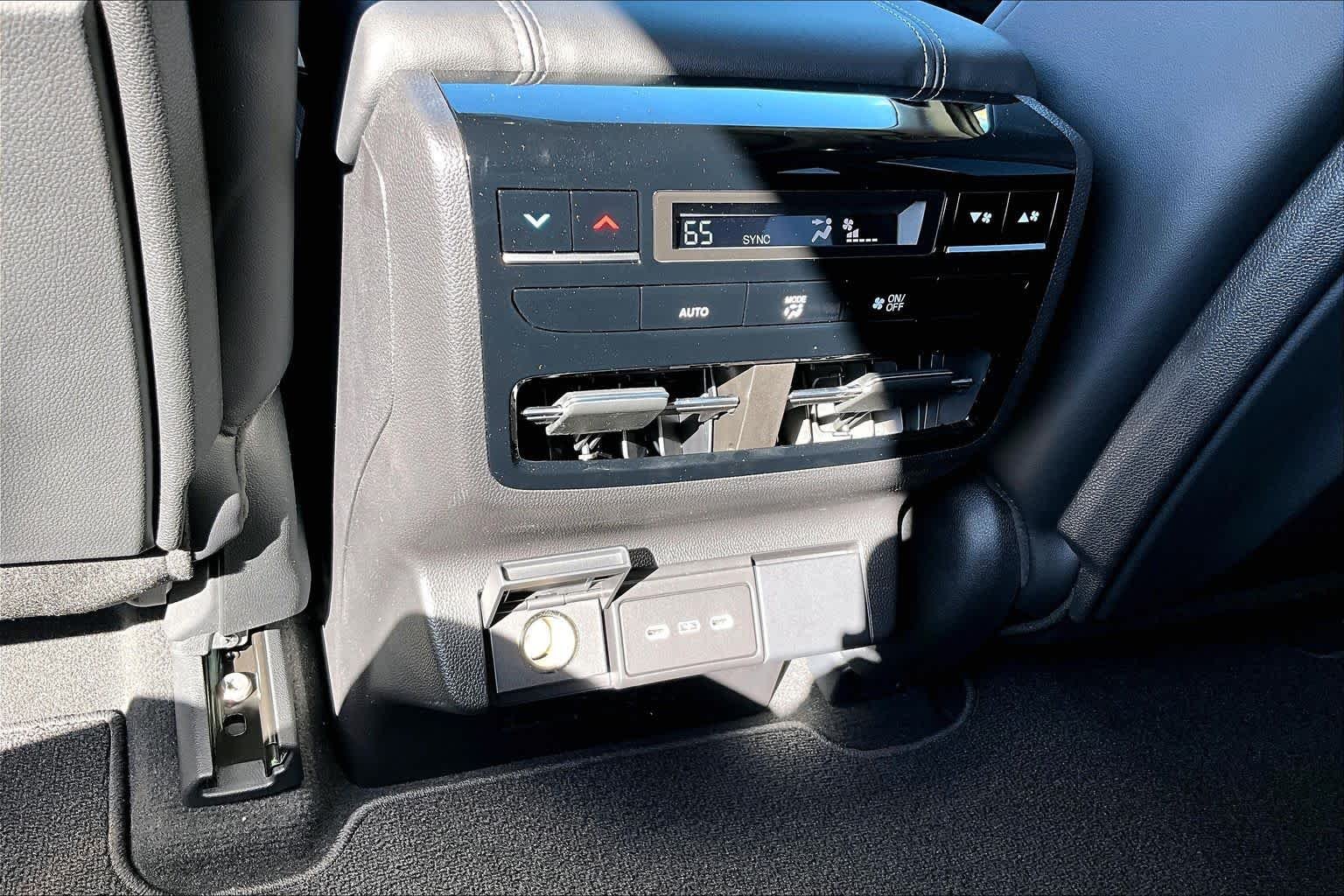 Used 2026 Liquid Carbon Metallic Acura w/Technology Package image 18