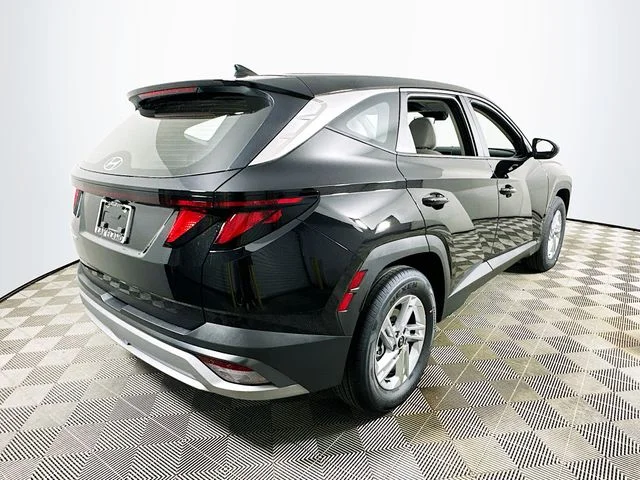 New 2026 Hyundai TUCSON SE