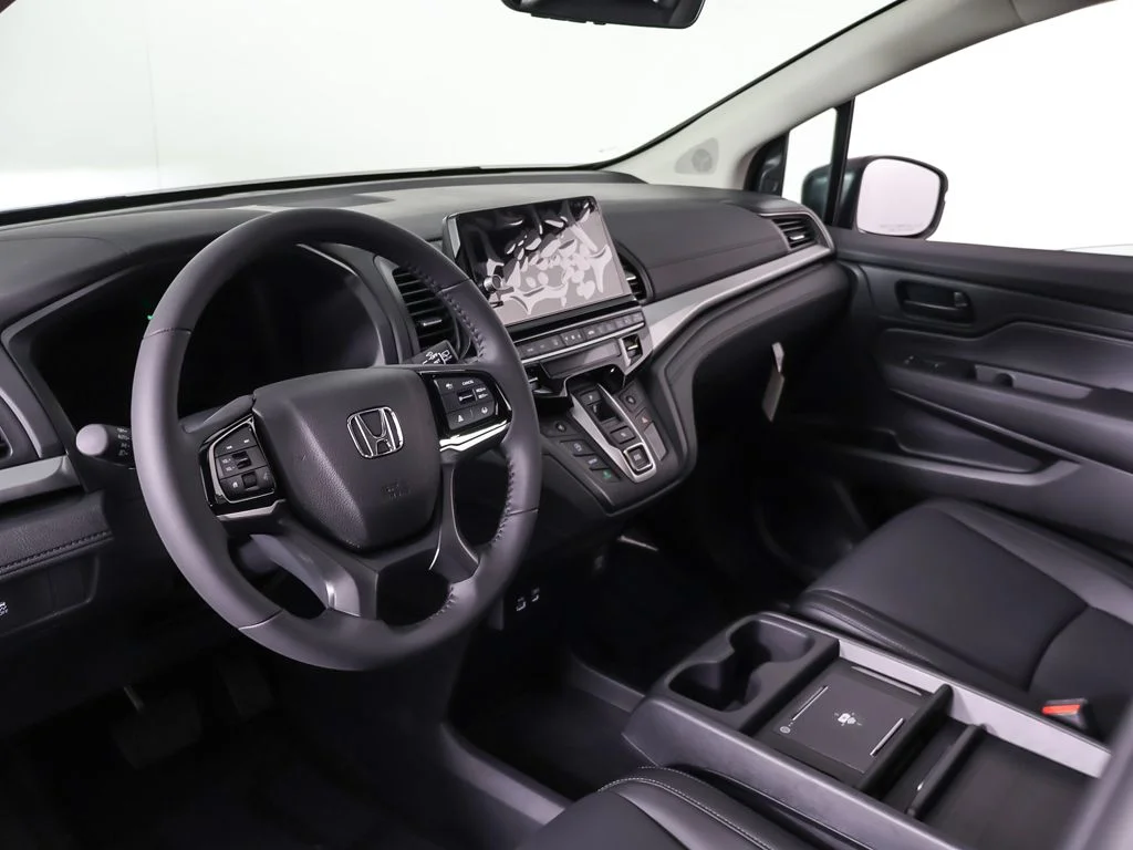 New 2026 Silver Metallic Honda EX-L image 15