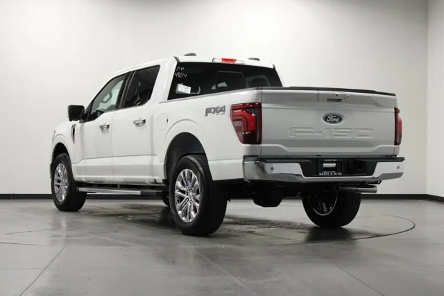 New 2026 Star White Metallic Tri-Coat Ford Lariat® image 31