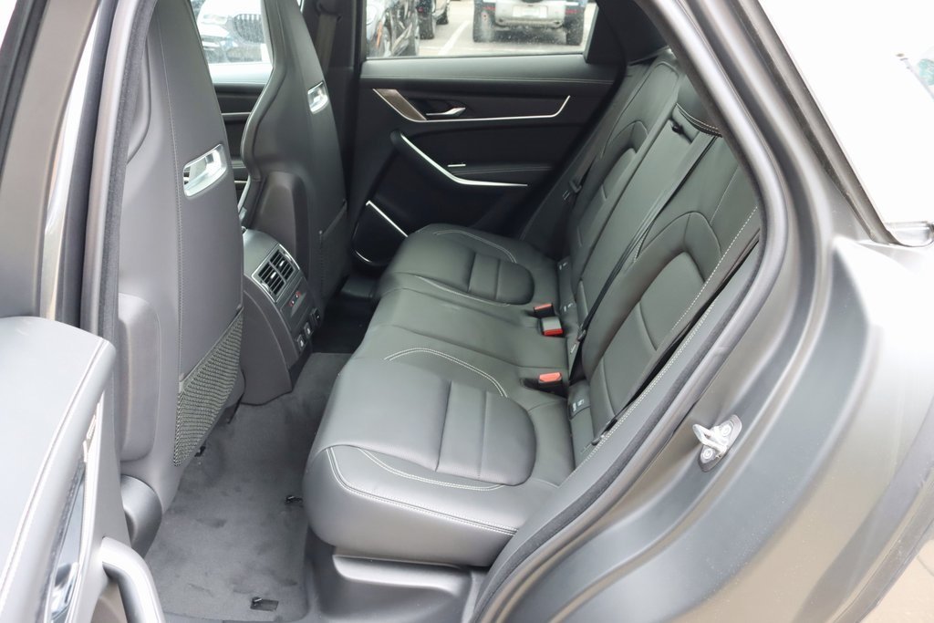 2026 JAGUAR F-PACE - Image 31