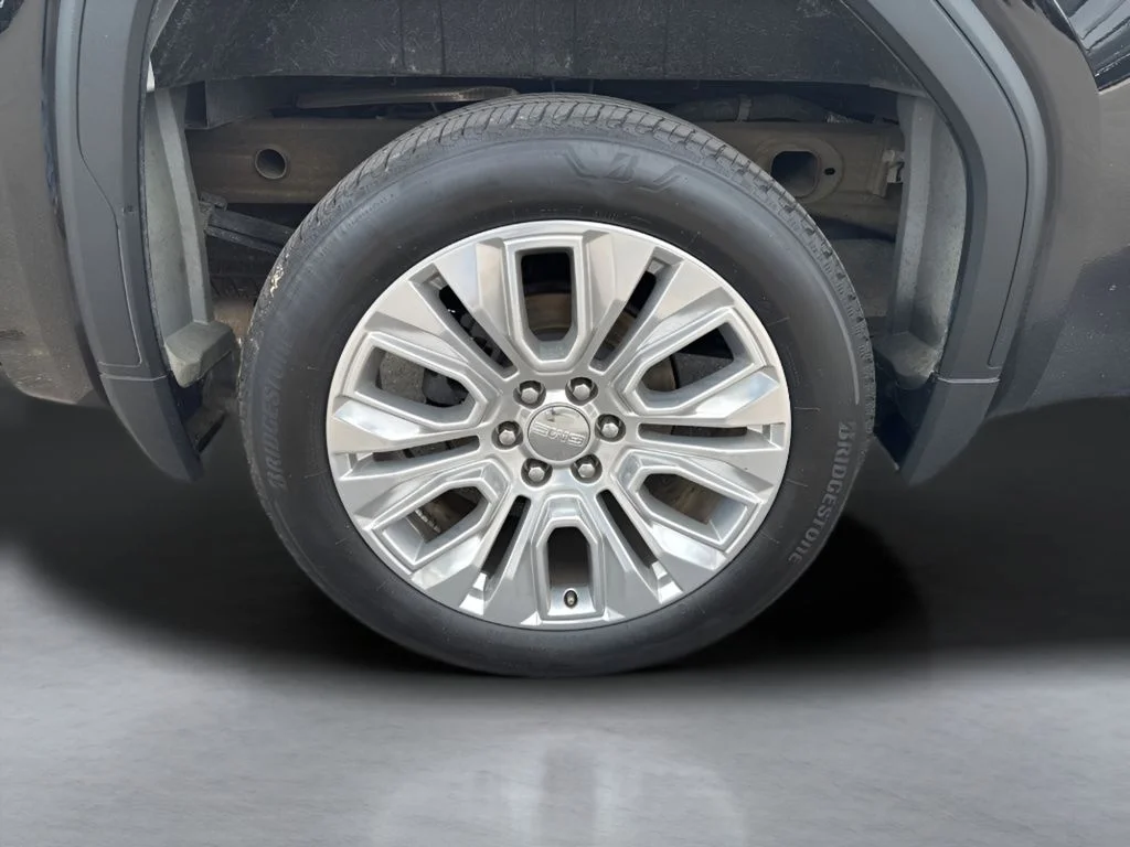 Used 2022 Black GMC Denali image 40