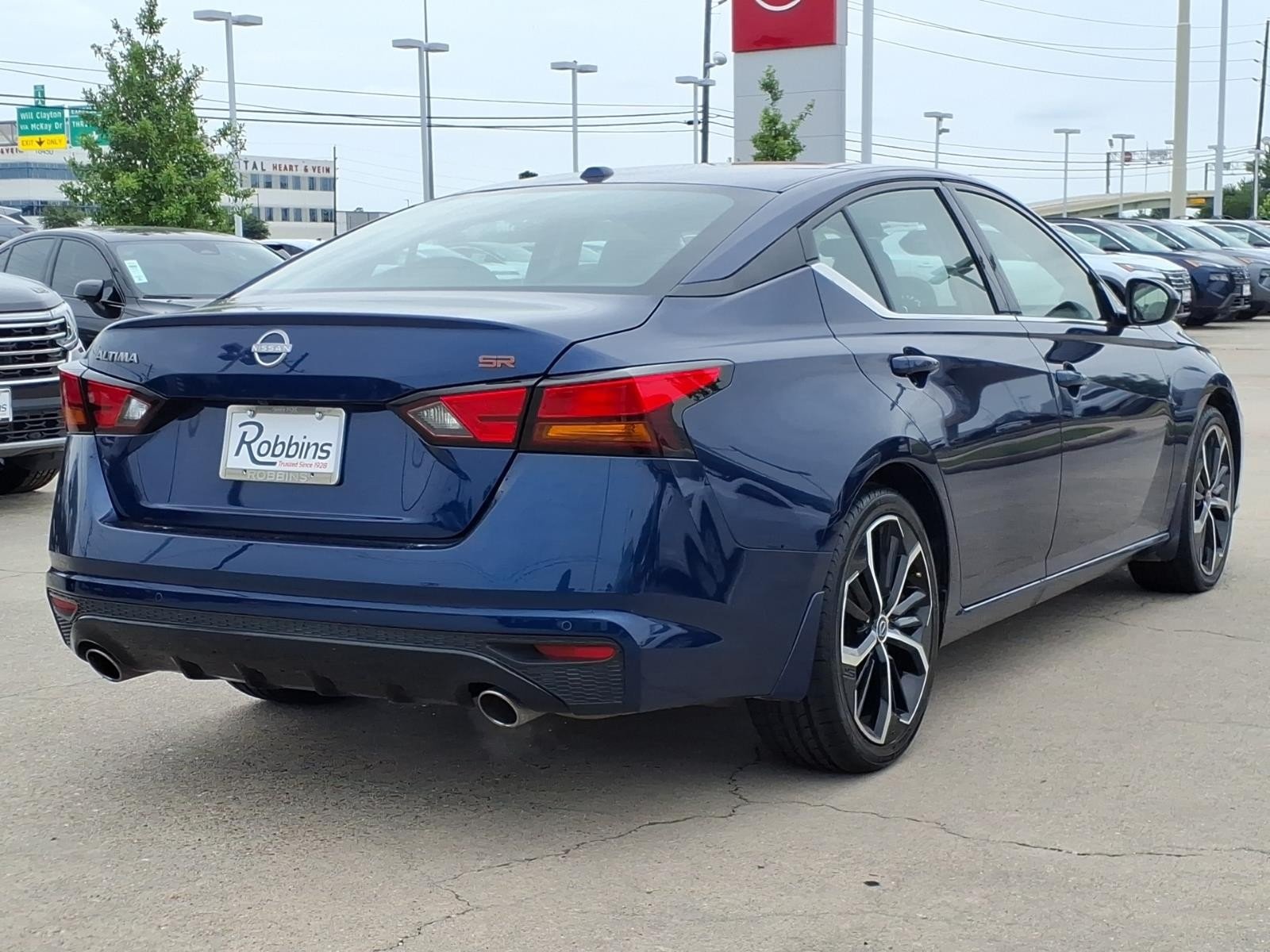 2024 Nissan Altima 2.5 SR Blue at Turner Chevrolet
