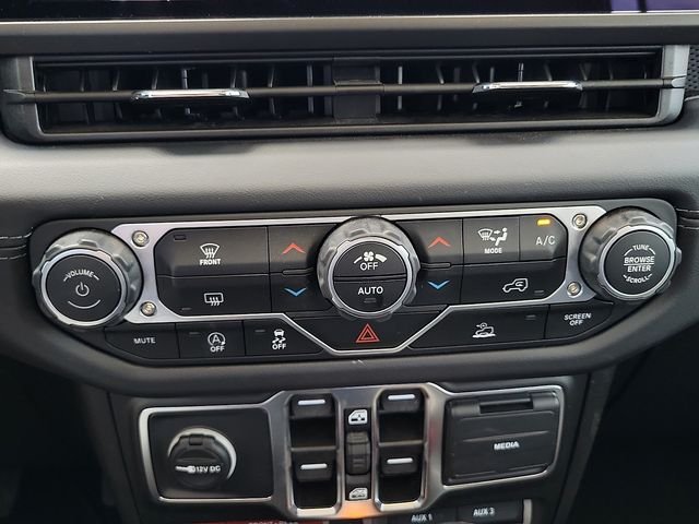 Used 2025 White Jeep Rubicon image 15