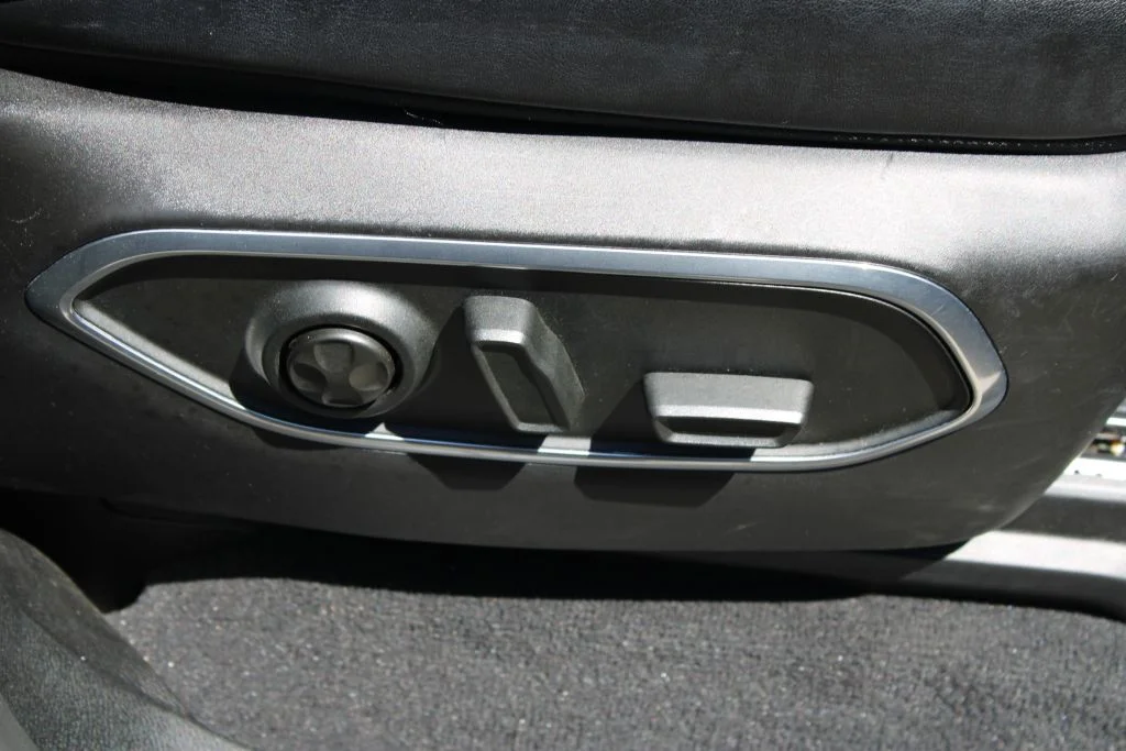 Used 2024 Black Jeep Series II image 13