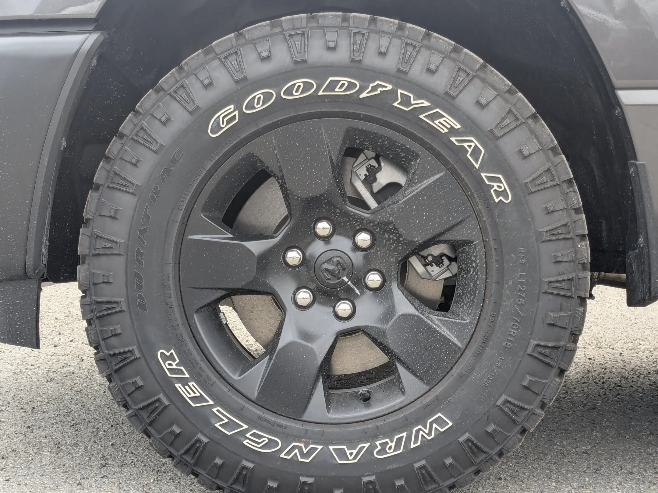 New 2026 Grey RAM Warlock - - E-Locker Axle - 18 Black Wheels - Skid Plates - Perf-Tuned Shocks & More! image 9