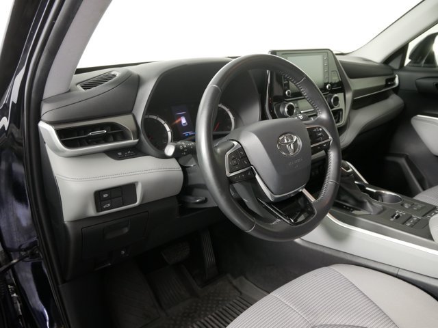 Used 2020 Midnight Black Metallic Toyota LE image 10