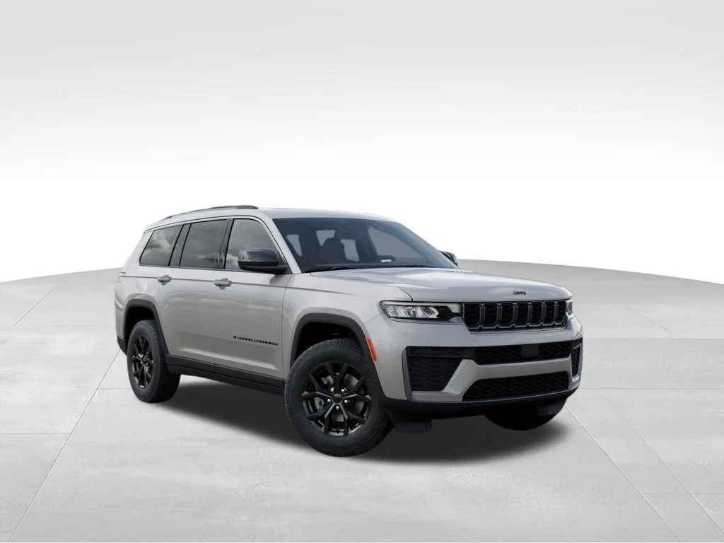 New 2026 Silver Zynith Exterior Paint Jeep Laredo image 5