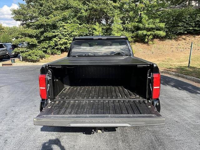 Certified Used 2025 BLACK Toyota  image 27