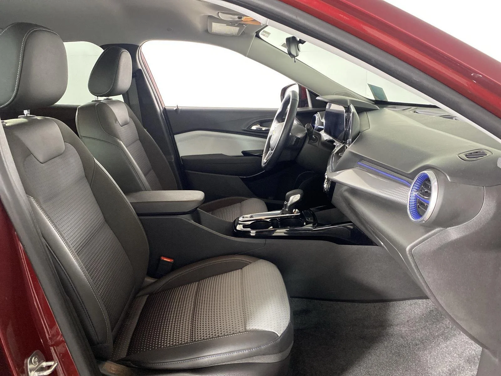 Used 2024 Crimson Metallic Chevrolet LT image 24