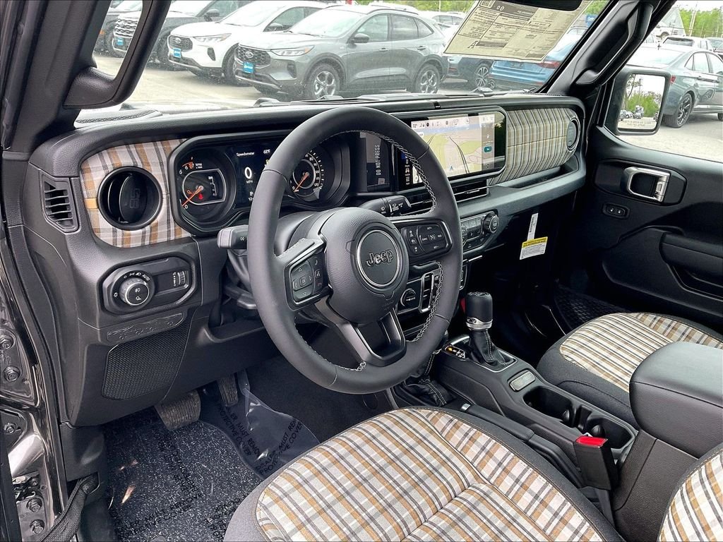 New 2026 Granite Crystal Metallic Clearcoat Jeep 85th Anniversary Edition image 9