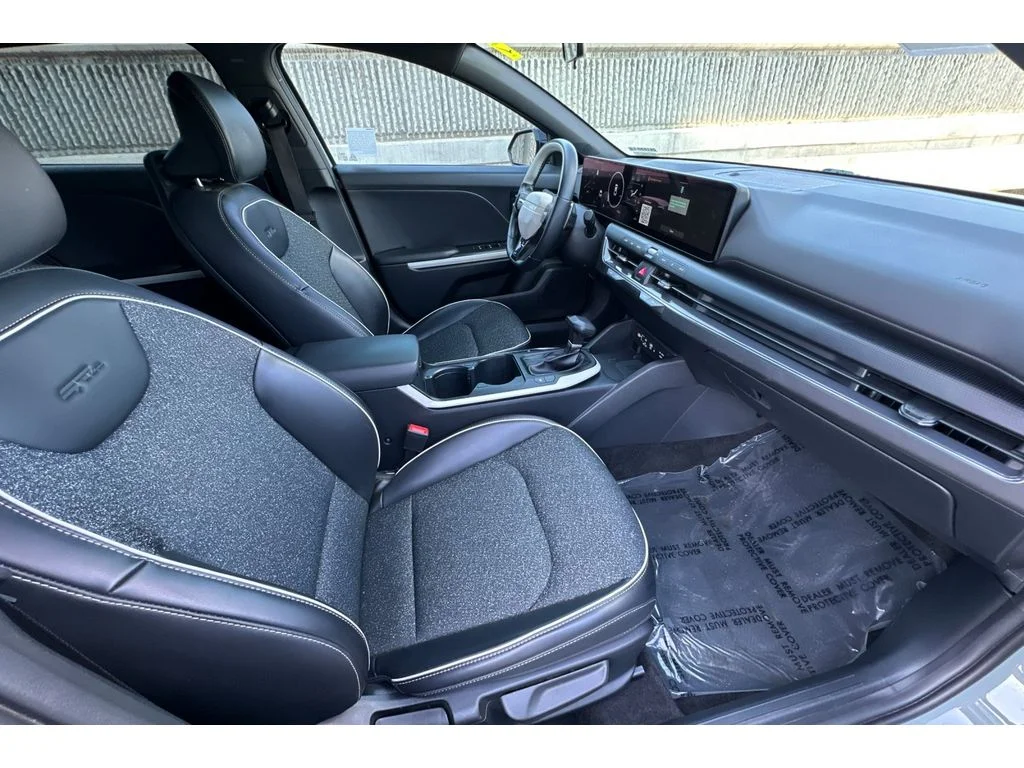 Used 2025 Morning Haze Kia GT-Line image 18
