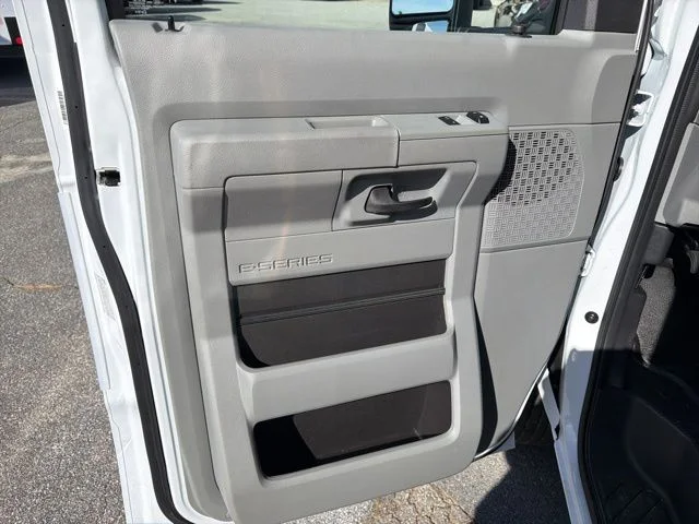 New 2026 White Ford Base image 26