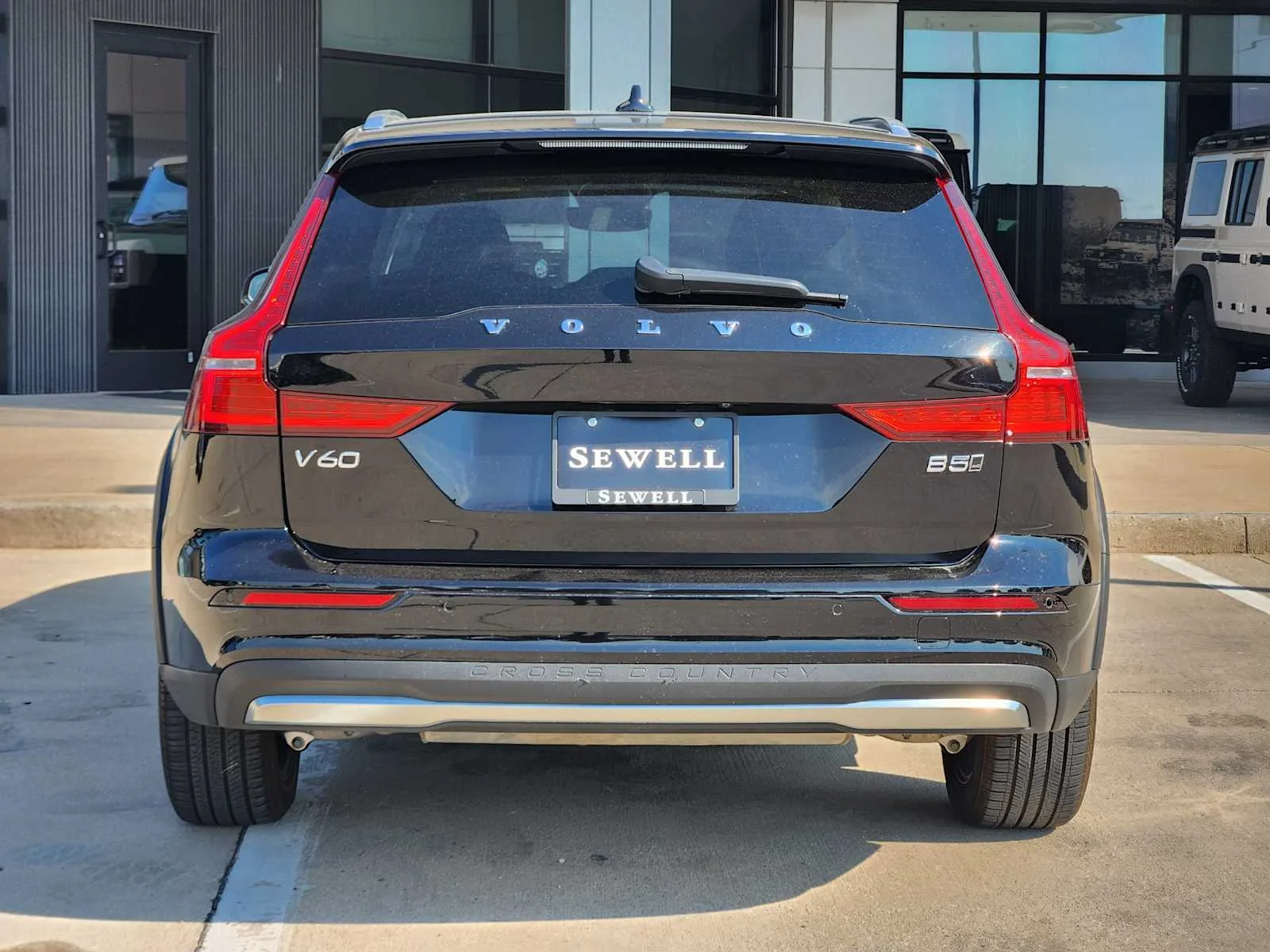 2024 Volvo V60 Cross Country Plus - Photo 6