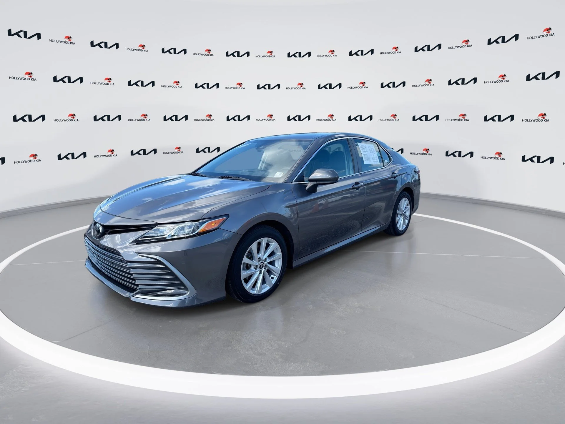 Used 2022 Predawn Gray Mica Toyota LE image 4