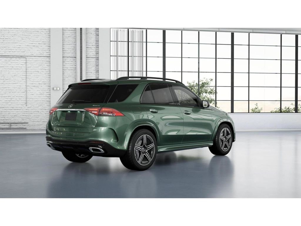 New 2026 MANUFAKTUR Ireland Mid Green Metallic Mercedes-Benz GLE 450 image 21