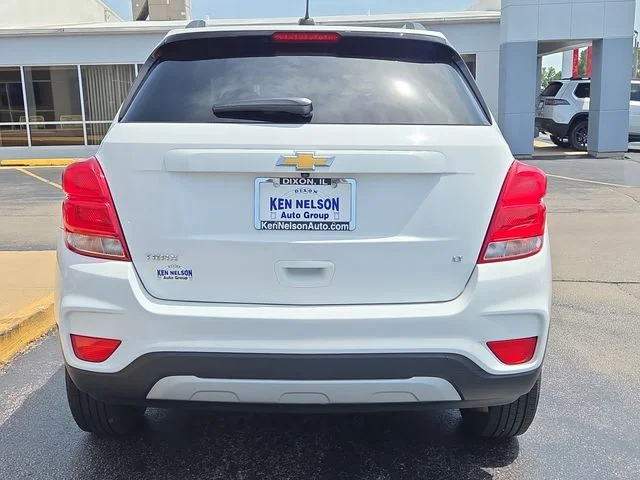 Used 2020 White Chevrolet LT image 8