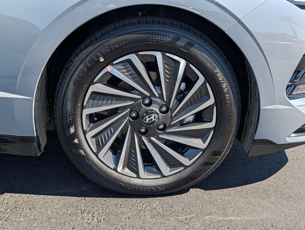 New 2026 Blue Hyundai SEL image 8