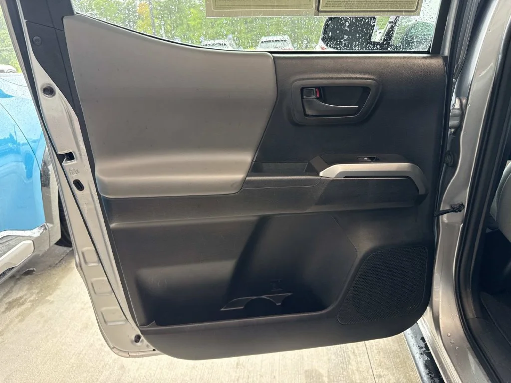 Used 2021 Silver Toyota SR5 image 23