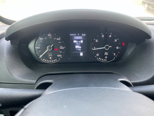Used 2023 White Ram Base image 10