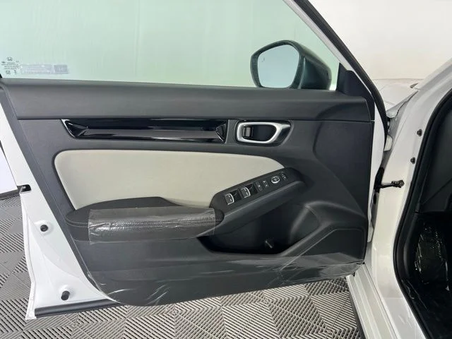 2026 Honda Civic Hatchback Sport - Photo 13