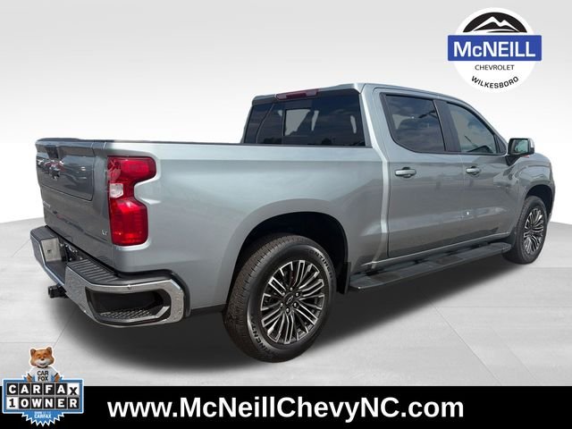 Used 2024 Gray Chevrolet LT image 8