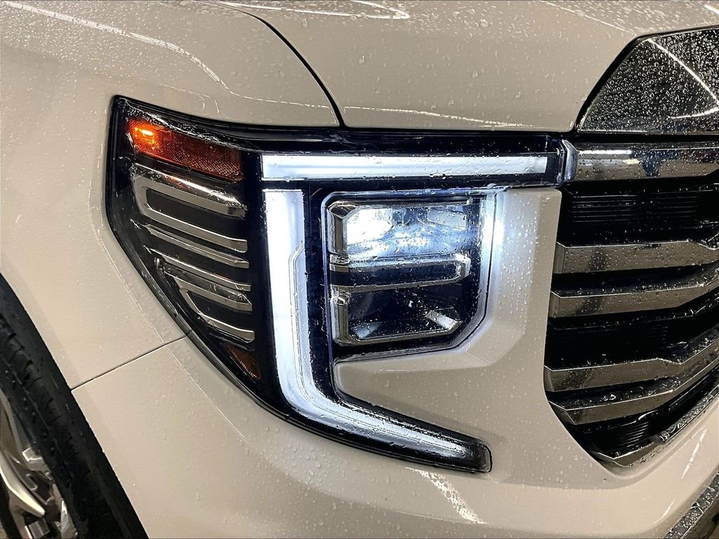 Used 2023 Summit White GMC SLT image 33
